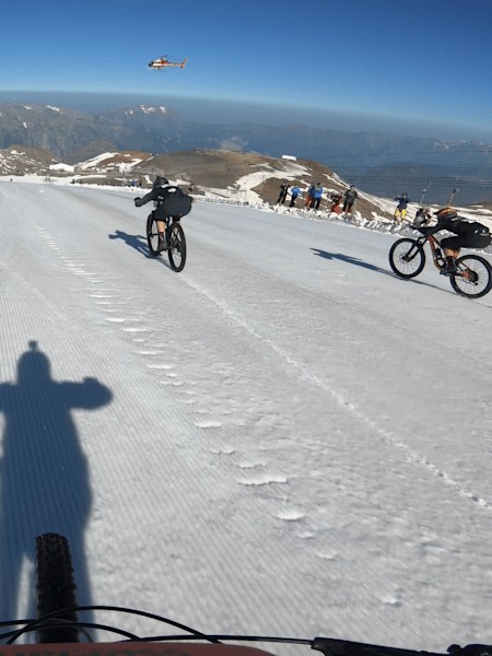 Vainqueur de la Mountain of Hell 2019, le rider français Kilian Bron nous raconte sa victoire aux 2 Alpes.