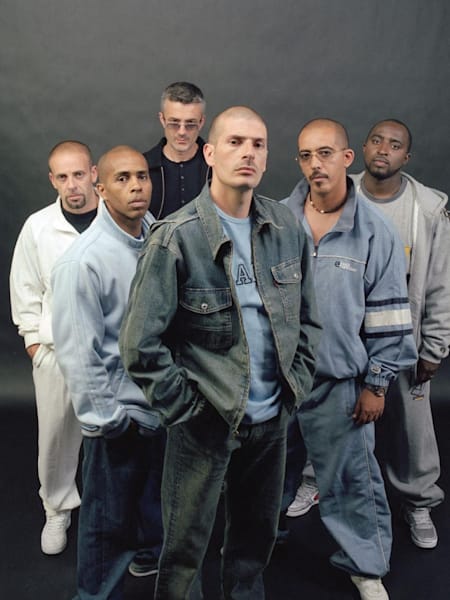 « C'est qui IAM ? » : Retour sur Neuf exploits qui ont fait la légende du groupe de rap marseillais IAM.