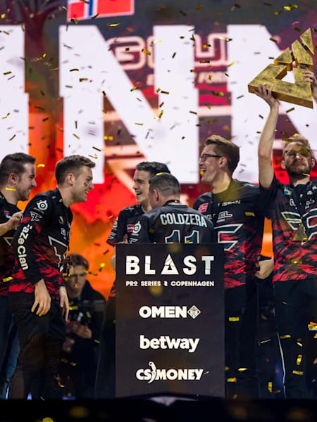 Olofmeister a soulevé son 25ème trophée aux Blast Pro Series Copenhague sur CS:GO. Le joueur Olofmeister entre un peu plus encore dans la légende de l'esport de Counter Strike: Global Offensive.