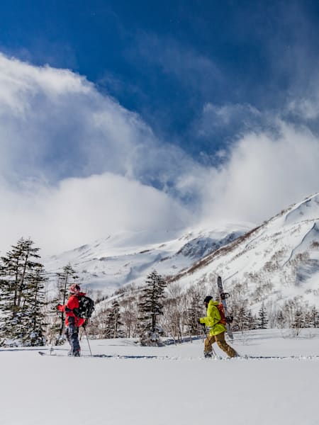 John Jackson, Eric Jackson i Freddi Kalbermatten na tourach. Poradnik splitboardowy