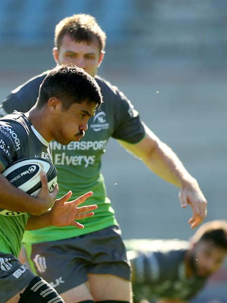 Jarrad Butler playing for Connacht Rugby