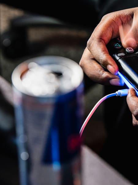 Spelers strijden tijdens de nationale finale van Red Bull Hit The Streets