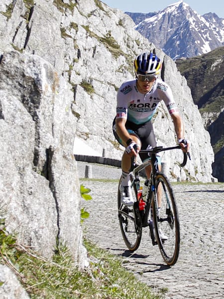Anton Palzer racing on the last stage at the 2021 edition of the Tour de Suisse.
