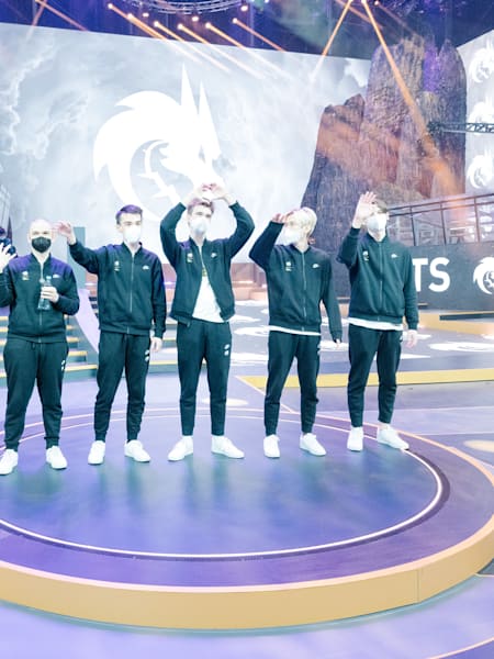 Team Spirit waves to viewers from the main stage at The International 10.