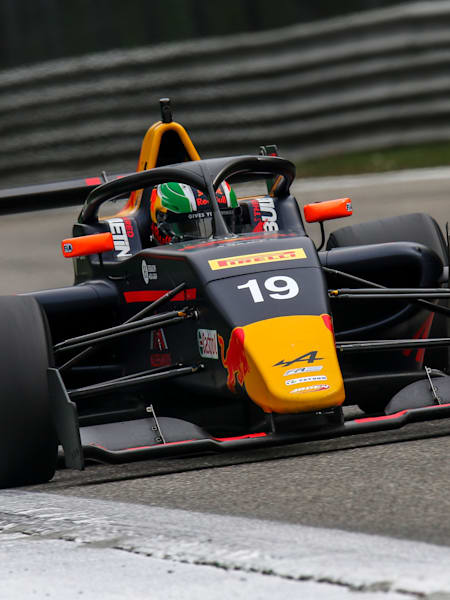 Noel Leon makes debut in Formula Regional at Monza