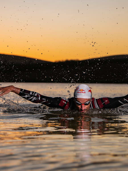 Un coach de natation vous donne ses astuces pour maîtriser parfaitement le papillon.