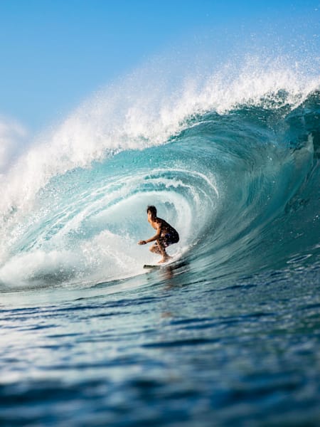 How Do Surfers Train Out of the Water? Top Dryland Techniques