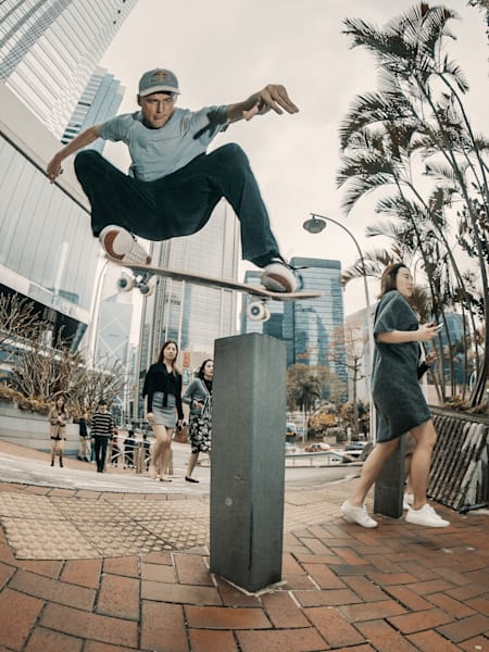 Madars Apse 中環街頭 nose bunk