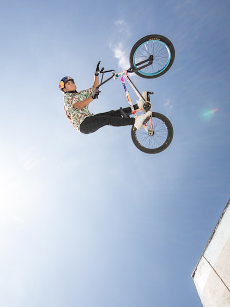 BMXフリースタイル【BMXの基礎知識 Part 4】｜レッドブル