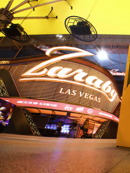 Screenshot aus The Finals zeigt eine Cashout-Station auf der Karte Las Vegas.