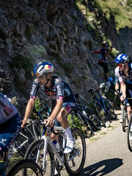 Matteo SOBRERO (ITA:Red Bull-Bora-Hansgrohe) up the Col du Noyer alt. 1644m