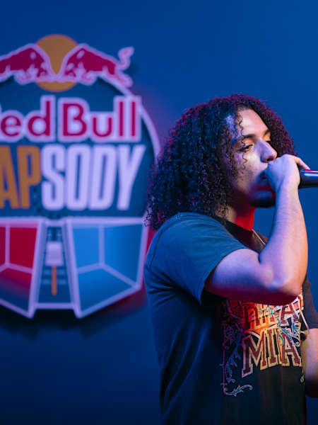 Astro nel Red Bull Rapsody