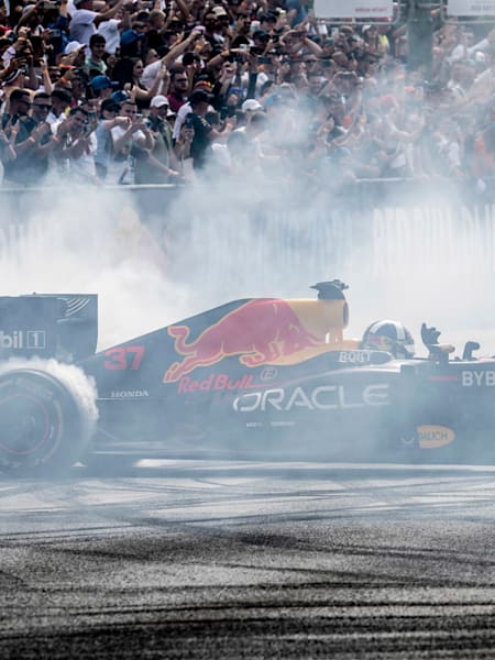 Spektakularni Red Bull Showrun u Sarajevu