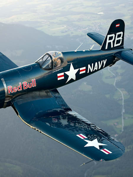 F4U-4 „Corsair“ Superseltenes Meisterstück mit gewaltigem Sound