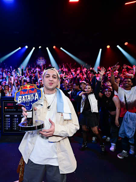 Mecha se consagró como el ganador de la sexta edición de Red Bull Batalla 5 Vidas, celebrada en Bogotá el 18 de octubre de 2025.