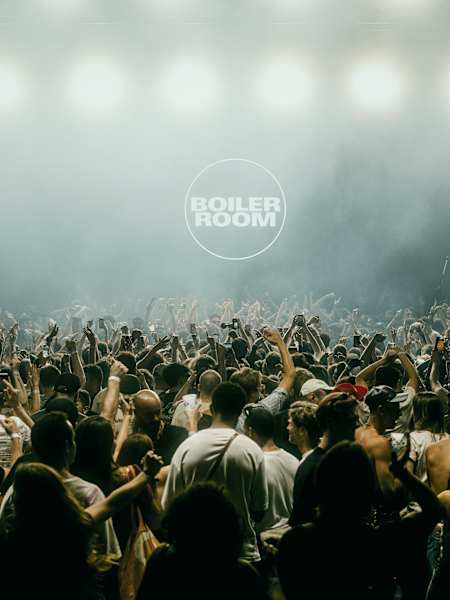 Le Centquatre accueillait la Boiler Room en 2023 pour un week-end électro unique,