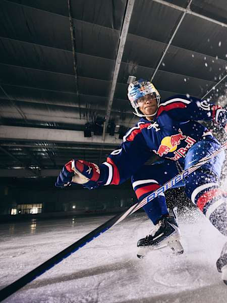 Laila Edwards training at The Rinks - Lakewood Ice in Lakewood, CA