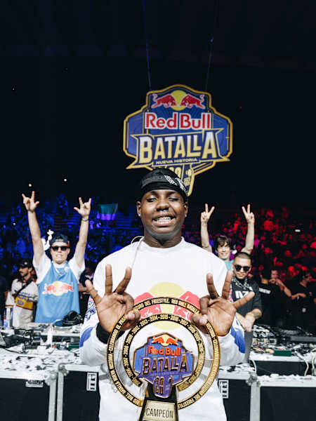 Fat N es el campeón de Red Bull Batalla: Nueva Historia