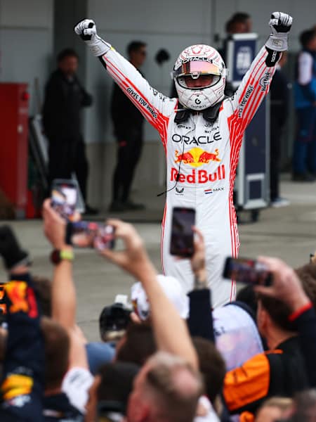 Win Max's Japan 2025 Race Suit