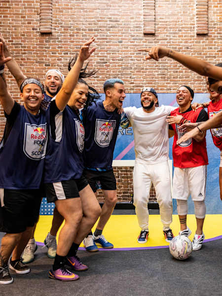 Red Bull Four 2 Score