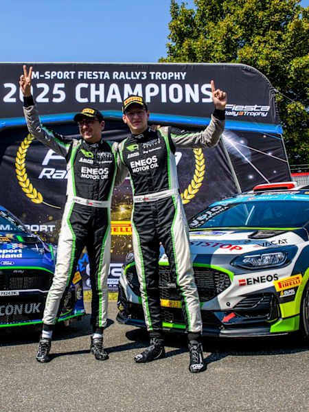 Abramowski (right) celebrates ERC Fiesta Rally3 Trophy joy with Wróbel