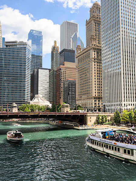 Red Bull Sweat the Deck on the Chicago River