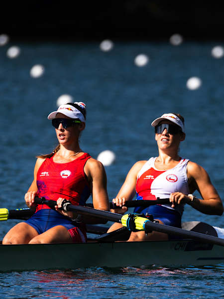 Antonia y Melita Abraham