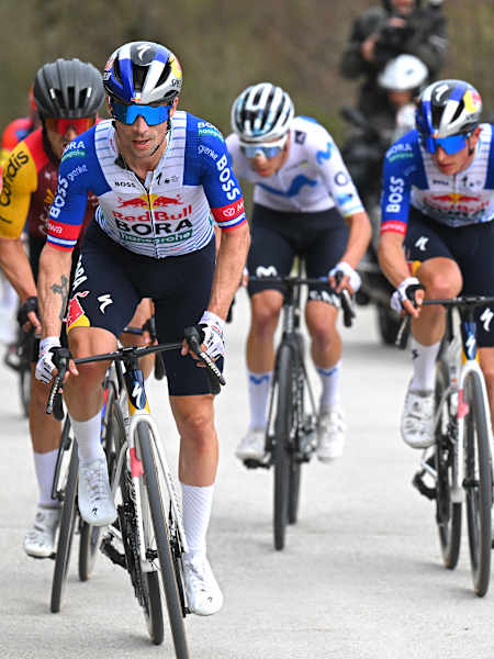 Primož Roglič and Florian Lipowitz on Stage 2 of Itzulia Basque Country