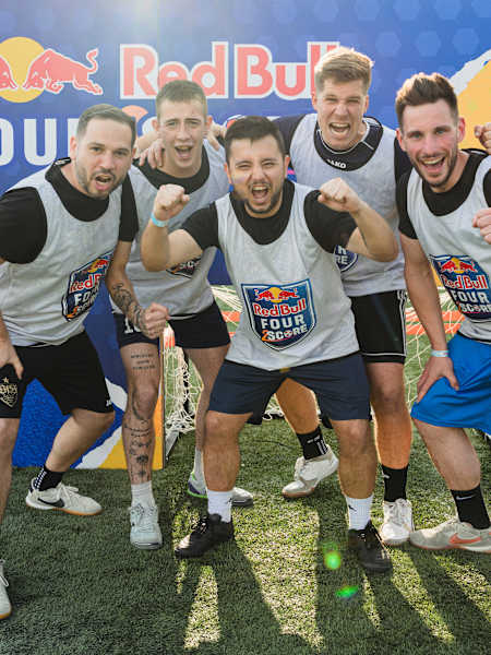 Red Bull Four 2 Score