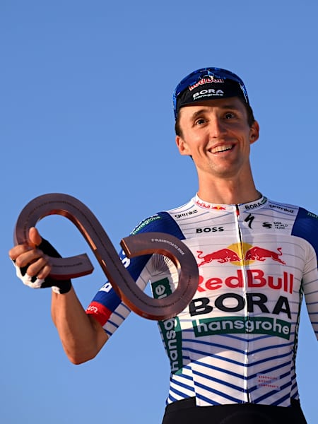 Jai Hindley de Red Bull BORA hansgrohe termine le Giro d'Italia 2026 sur le podium.