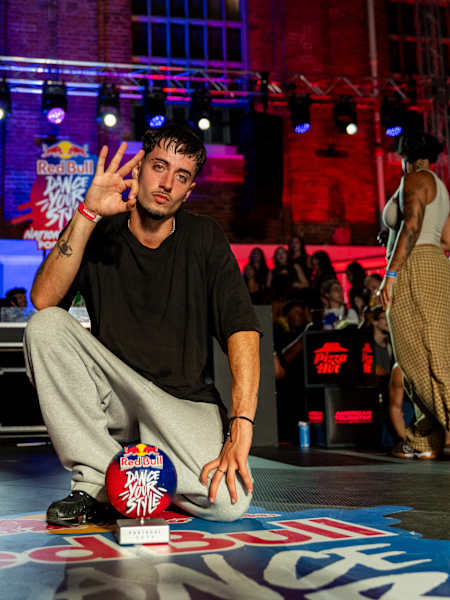 Viegas vencedor do Red Bull Dance Your Style 2026