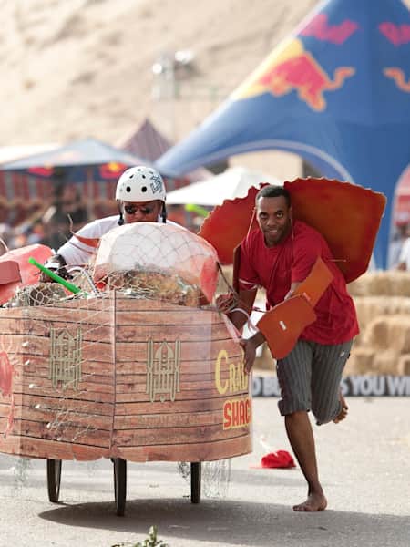 Video Highlights of Red Bull Soapbox Race in Oman