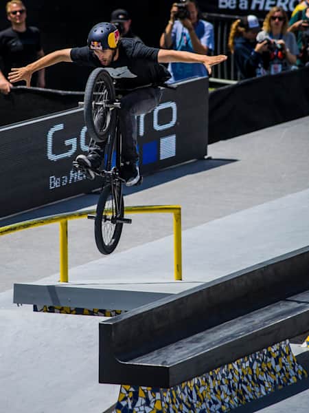 Garrett Reynolds wins BMX Street gold at X Games