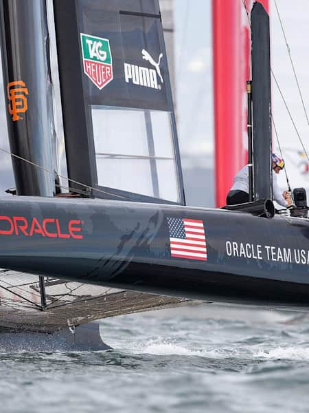 ENTER THE AUSTRALIANS - 37th America's Cup