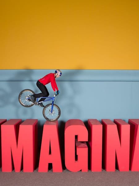 Захватывающее видео Imaginate Дэнни Захватывающее видео Imaginate Дэнни