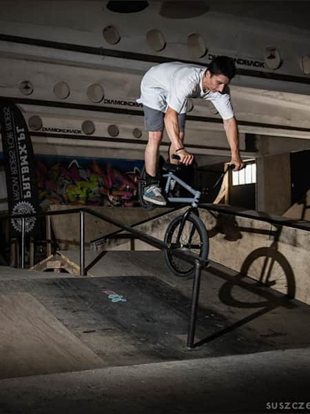 Video podsumowanie bie cego roku od AveBmx
