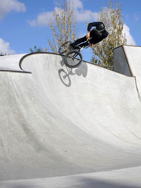 BMX tricks How to tyre slide with Alex Kennedy video