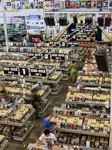 The Record Shop – Mondo