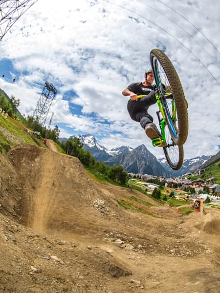 Sam pilgrim red bull rampage top