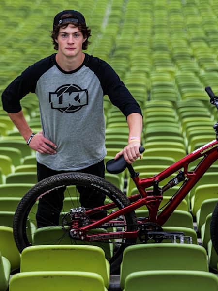 Bike check le velo de slopestyle de Matt Jones