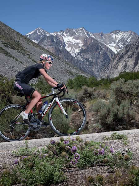 Hill Climbing Technique - Get Fast! - I Love Bicycling