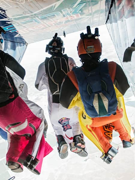Red Bull Aces wingsuit race
