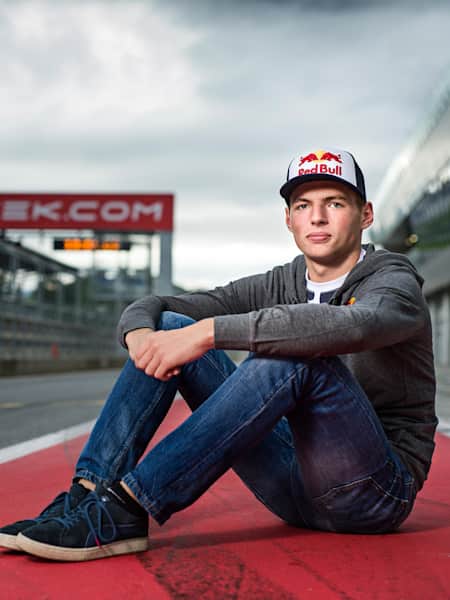 Max Verstappen youngest F1 driver with Toro Rosso 2015