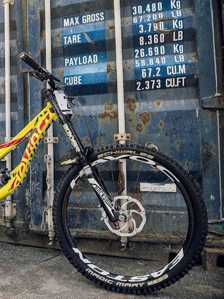 Bicicleta con sales plato gigante