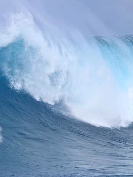 Dean Morrison paddles in at Jaws, January 2016