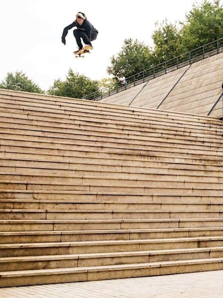 Aaron 'Jaws' Homoki puede con las 25 escaleras de Lyon