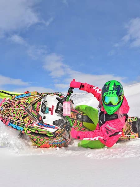 Maria Sandberg på snøscooter