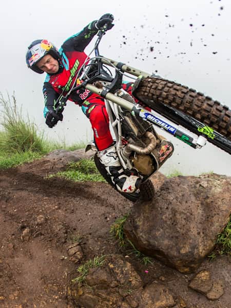 Dougie Lampkin Watch his 6 greatest motorcycle stunts