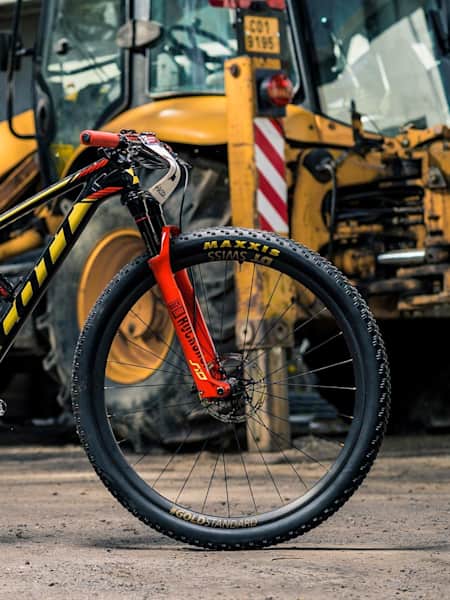 Spark nino schurter store