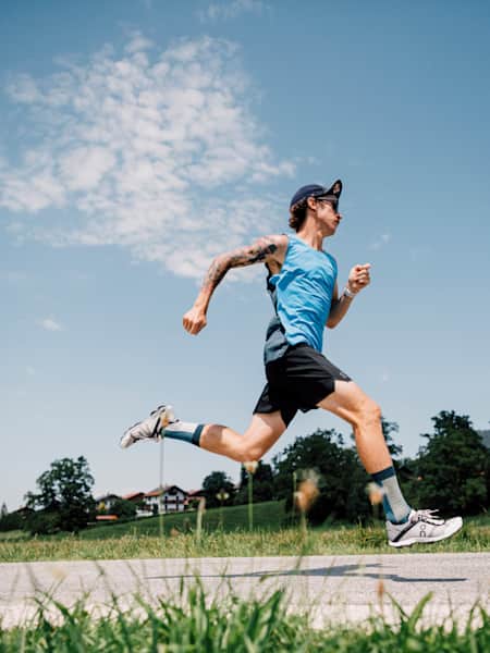 Interval Running: Cardio Training with Efficiency